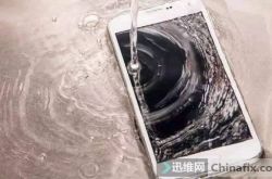 生活小常识：手机进水后怎么办？这些处理步骤要知道
