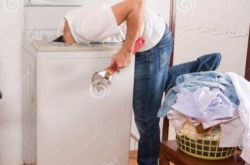 生活常识：洗衣粉和洗衣液哪个洗衣服更干净？