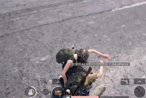 和平精英怎么背人