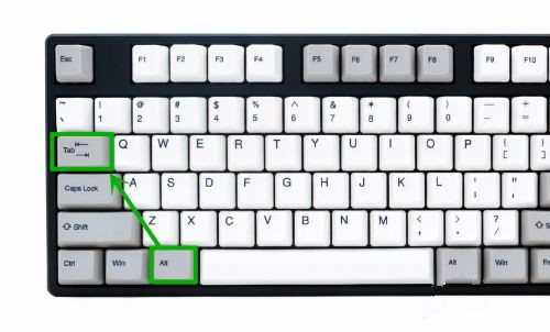 win10游戏全屏不能隐藏任务栏怎么解决?